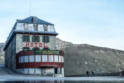 OcieplanedamskiespodnieroweroweRogelliSELECT2.0zżelowąwkładkąibezszwowymiszelkami,czarno-różowe