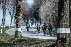 DamskazimowaodzieżrowerowaRogelliESSENTIAL,niebiesko-różowa