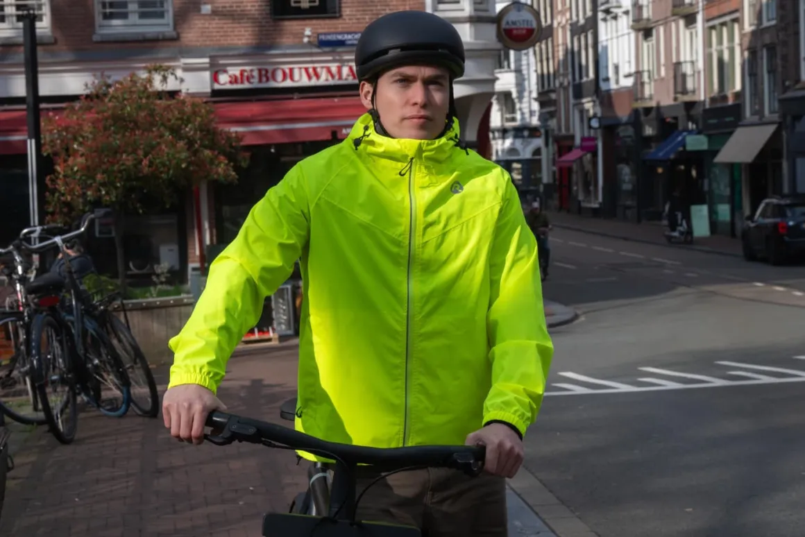 KurtkaprzeciwdeszczowaRogelliCOMMUTERCOREzkapturemibocznymikieszeniami,fluor