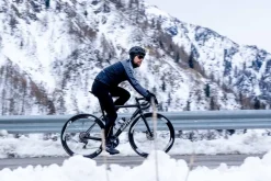 MocnoocieplonakurtkazimowaRogelliFREEZE,czarno-szara