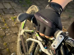 RękawiczkiroweroweChibaBIOXCELLPRO3D,czarne