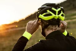 UltralekkikaskrowerowyRogelliTECTA,czarny,odblaskowożółty