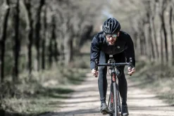 UltralekkikaskrowerowyRogelliTECTA,czarny