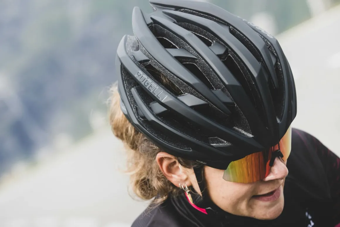 UltralekkikaskrowerowyRogelliTECTA,czarny